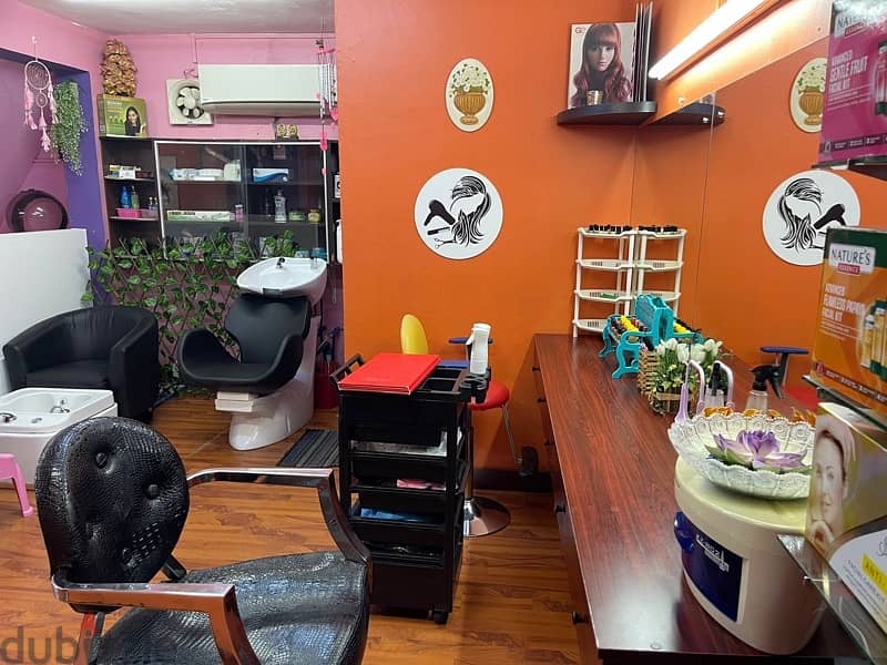 ladies beauty saloon for sale 78893473 7