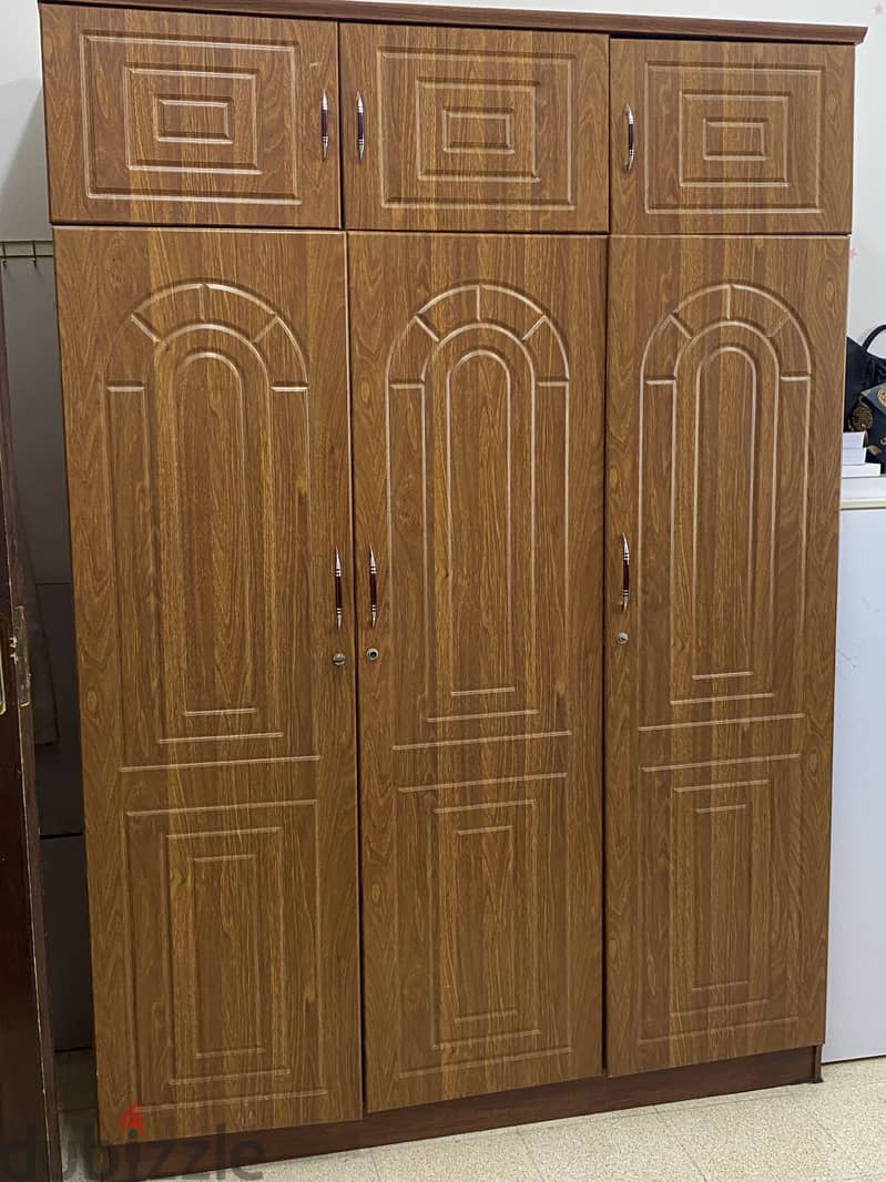 Wooden cupboard 3- door , for SALEE , BEST price !!!!!! 0