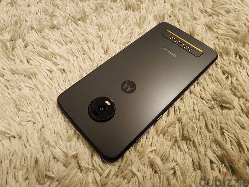 Super Slim Motorola Moto Z4 Black 128GB Excellent Condition 5