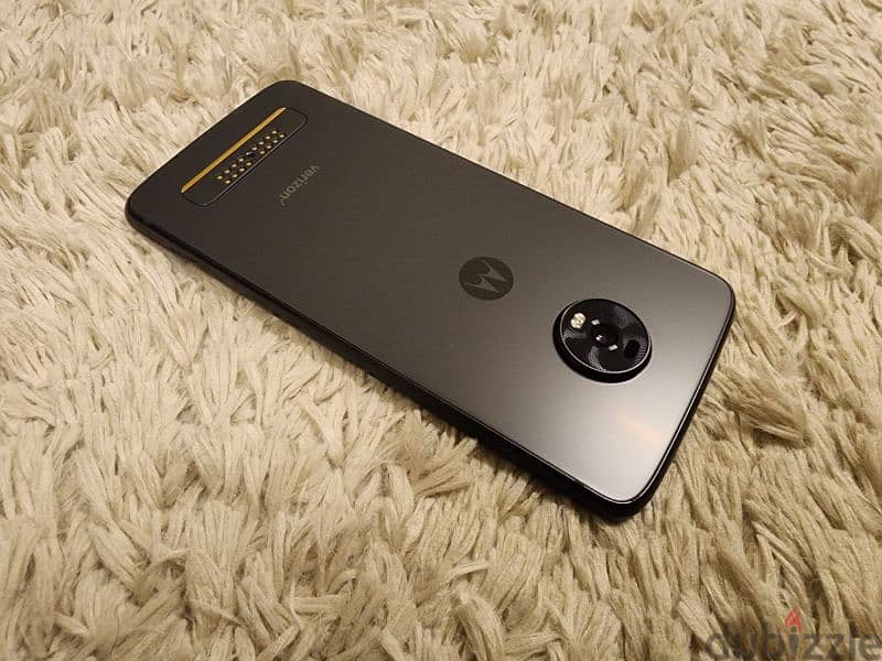 Super Slim Motorola Moto Z4 Black 128GB Excellent Condition 6