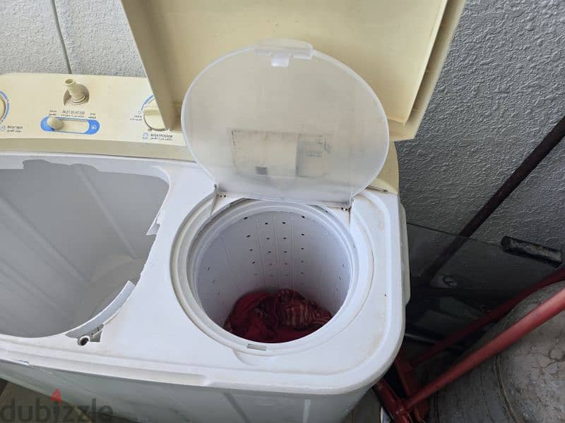 Washing Machine with dryer 4