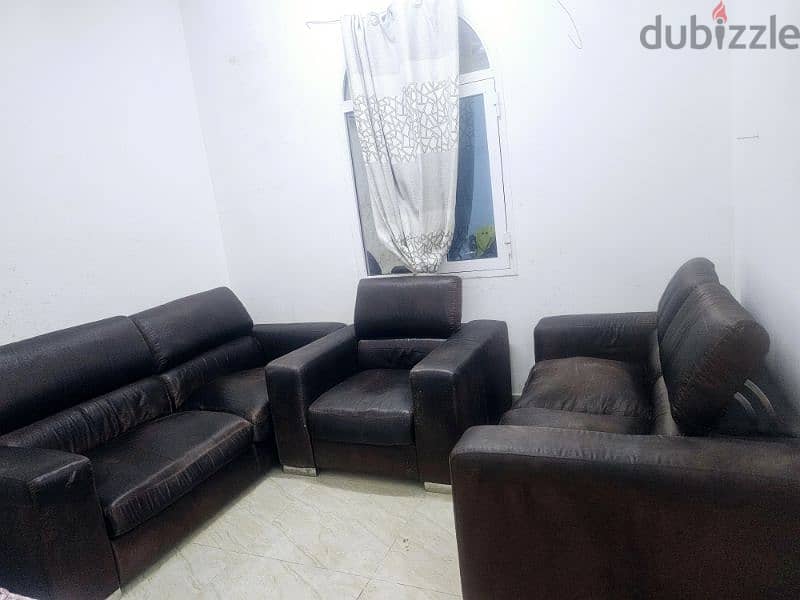 good condition sofa 3+2+1 sale near royal hospital 0