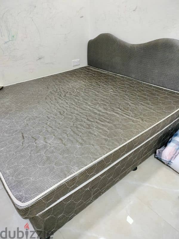 king size bed with mattress 0