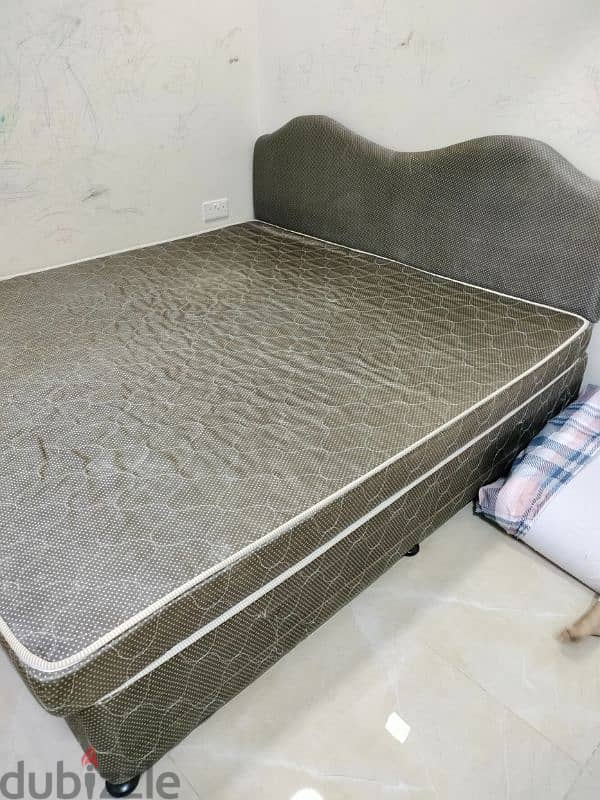 king size bed with mattress 2