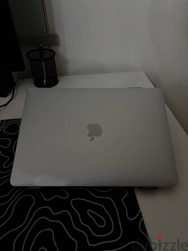 MACBOOK PRO M1 512 GB (8GB RAM) 1