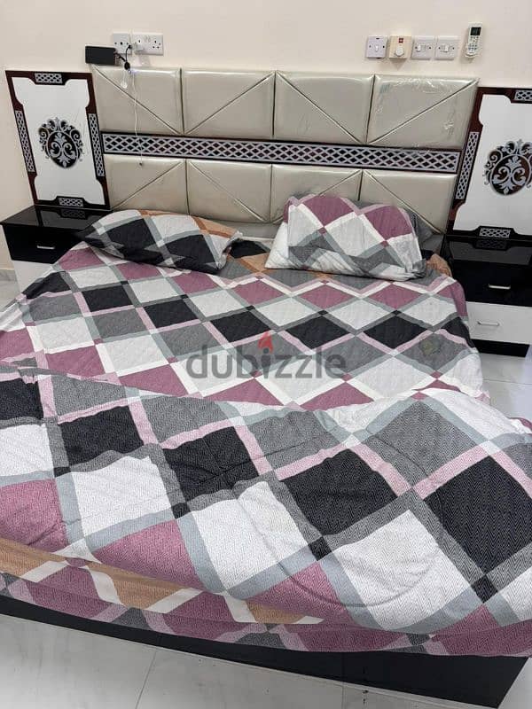 bed room set for sell غرفه نوم للبيع المستعجل 2