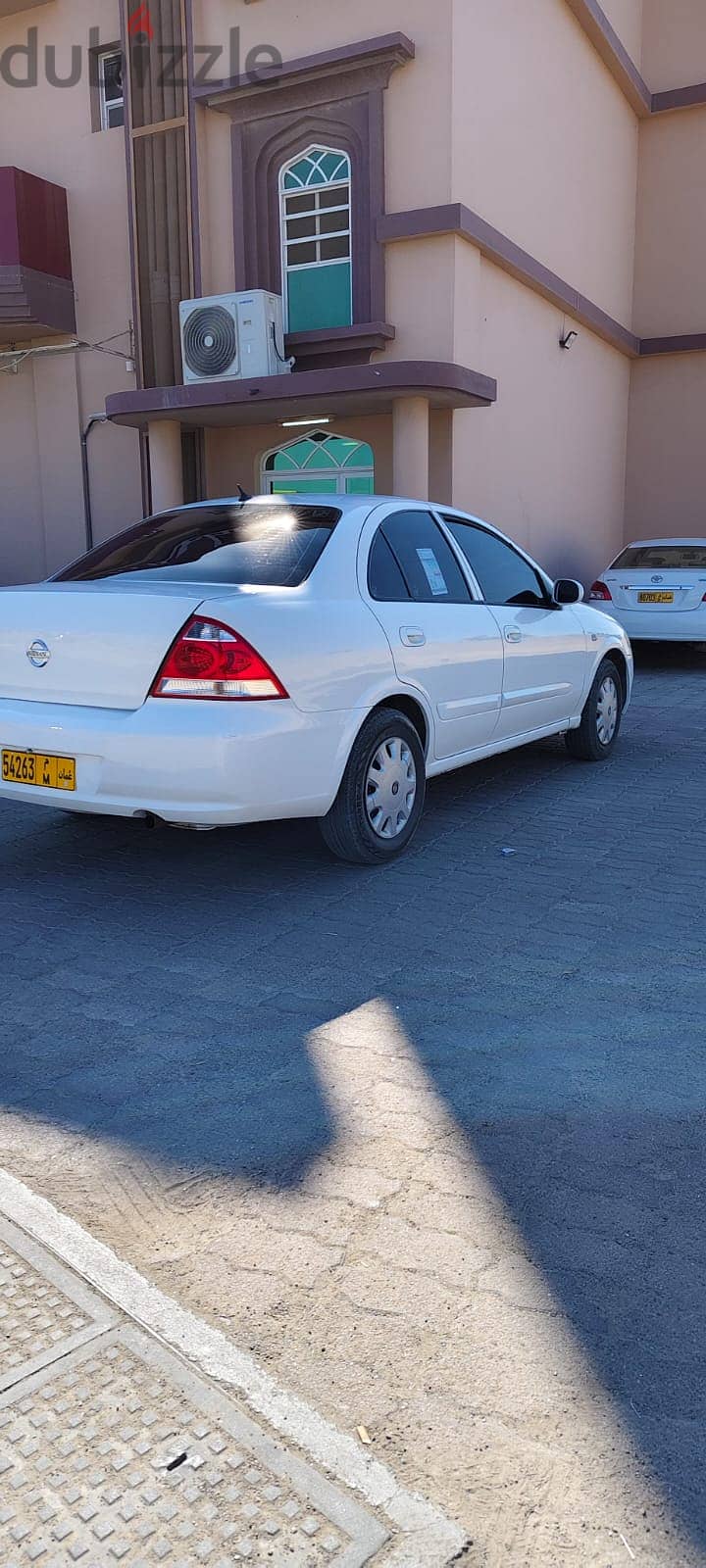 Nissan sunny 2010 model 1070 omr 5