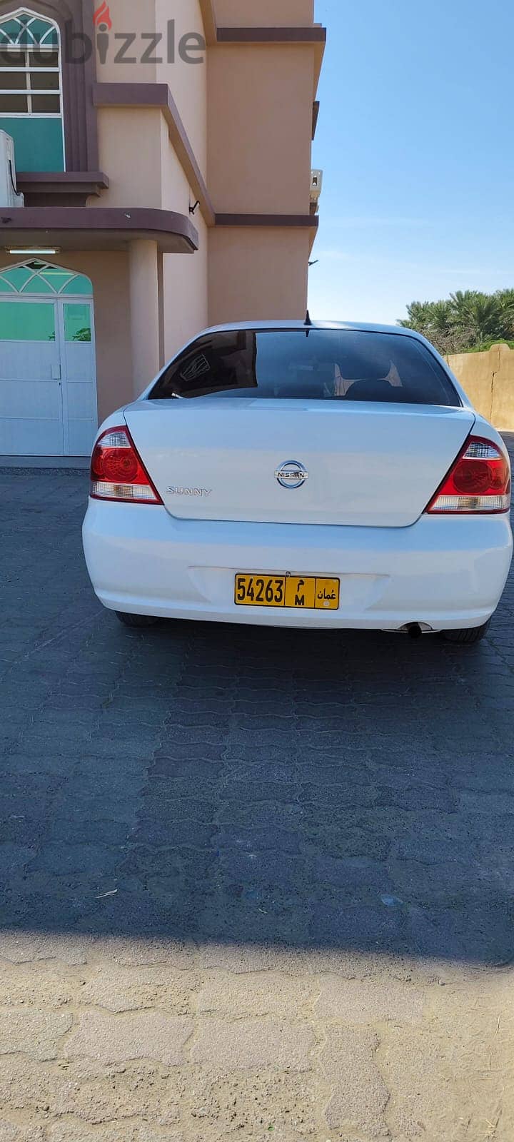 Nissan sunny 2010 model 1070 omr 6