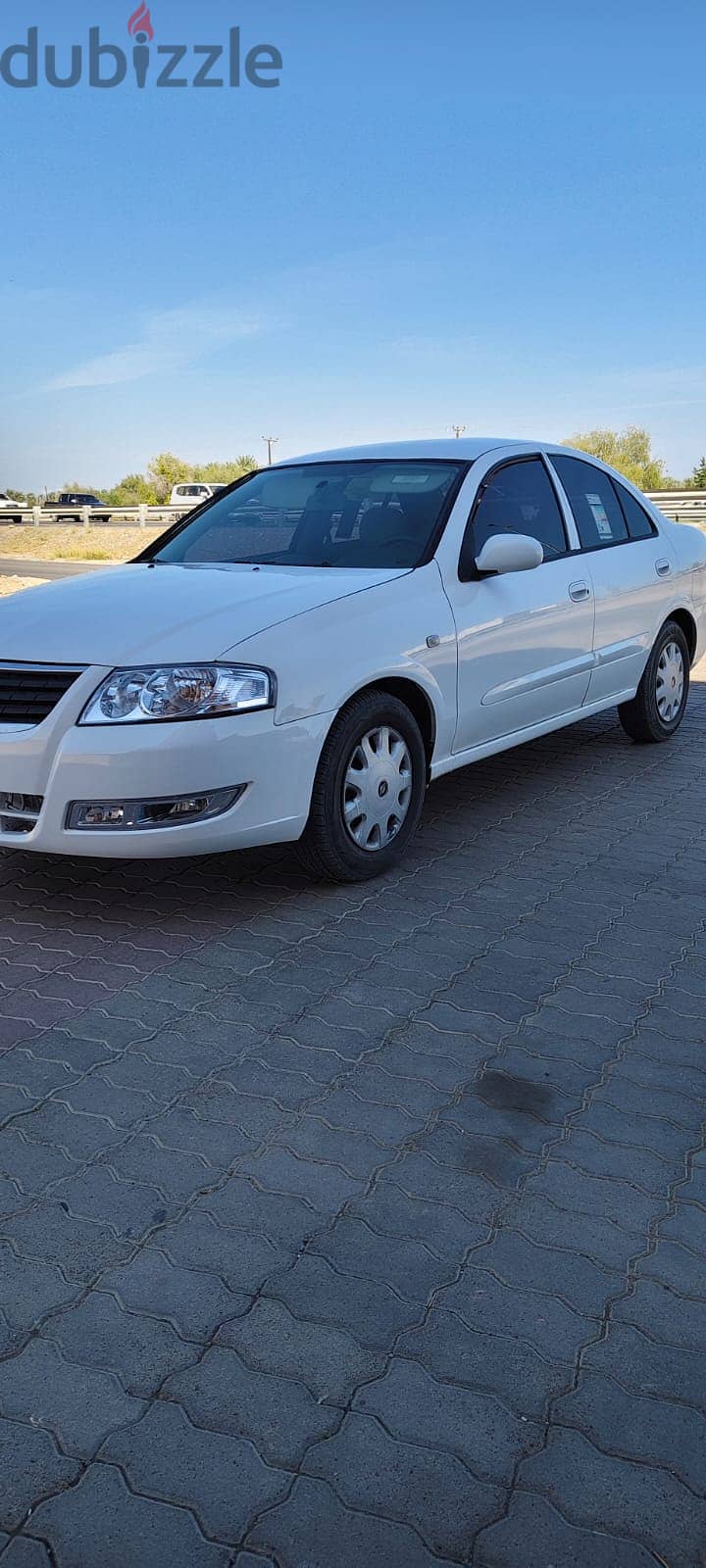 Nissan sunny 2010 model 1070 omr 9