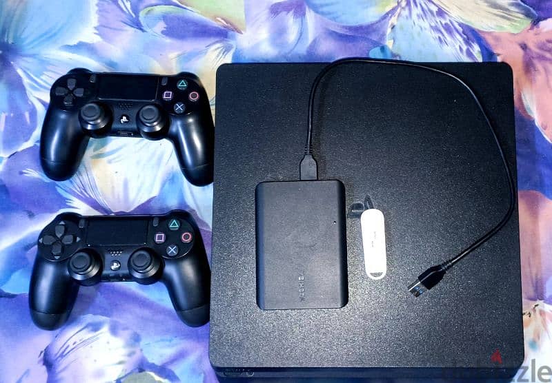 playstation 4 jailbreak with 2 controllers and 1TB hard disk 0