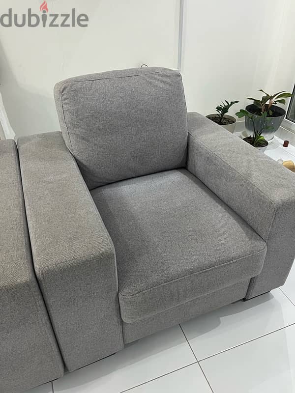 single sofa 1