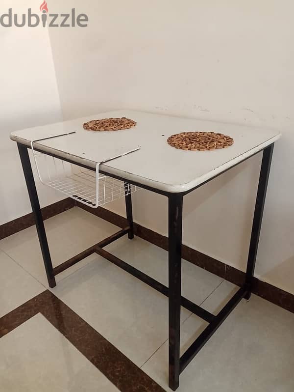 SMALL TABLE FOR KITCHEN USE/DINING 0