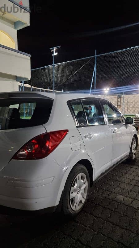 Nissan versa 2012 for rent / نيسان فيرسا للايجار 1