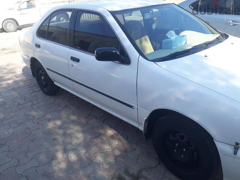 Nissan Sunny 2000 0