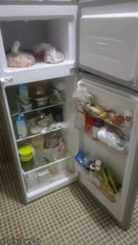 Excellent condition Fridge. . 1