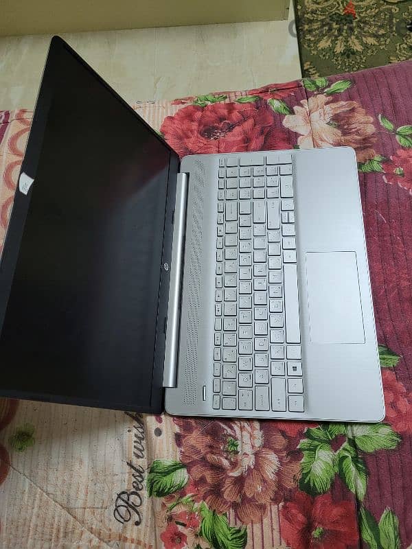 laptop HP شبة جديد 1