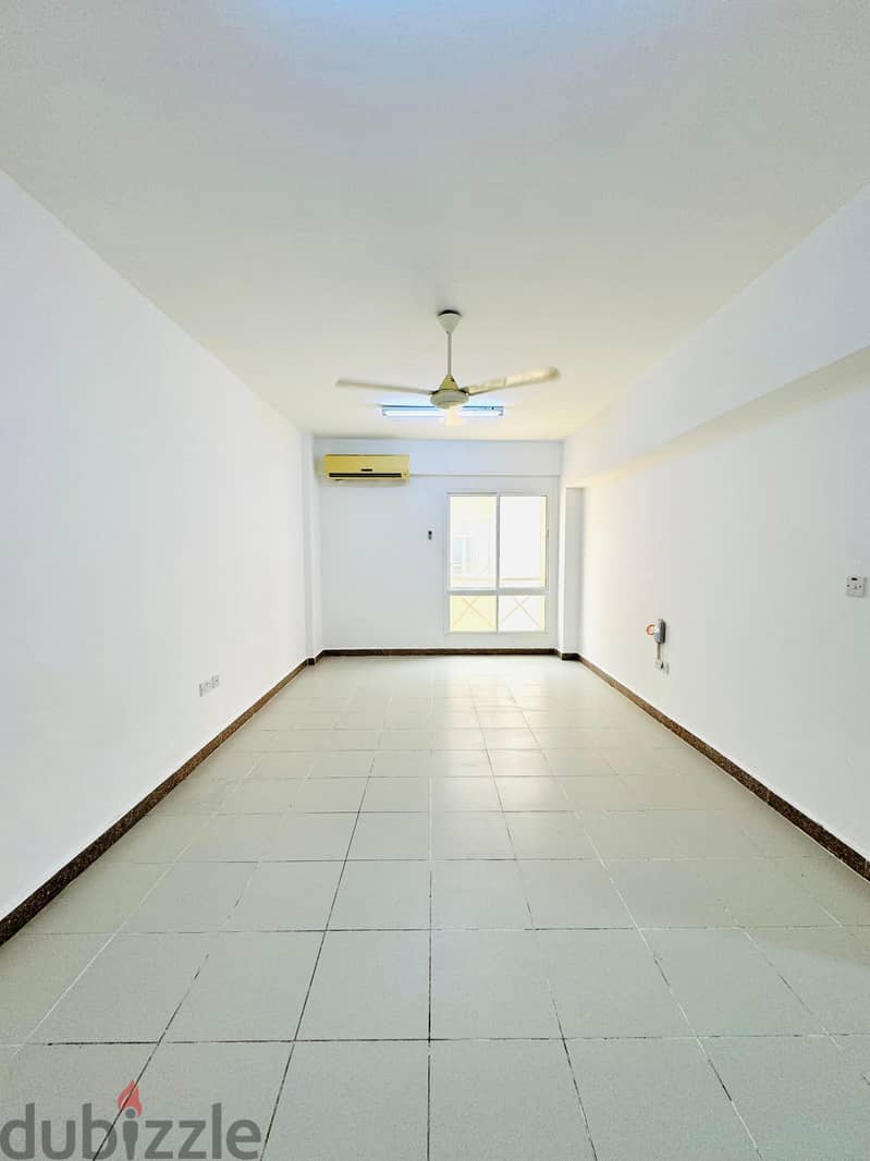 2 BHK apartment for rent in al khuwair 33 (SQ7G) 4