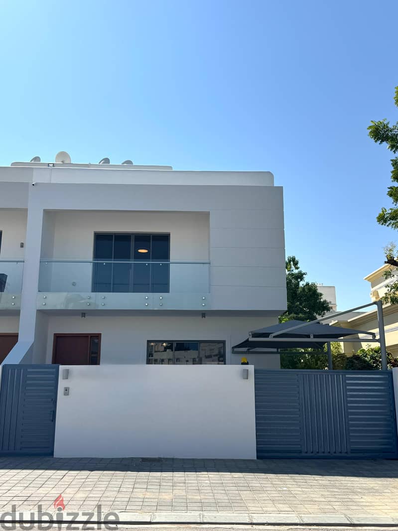 4+1 VILLA IN GHALA (S2UB) 0