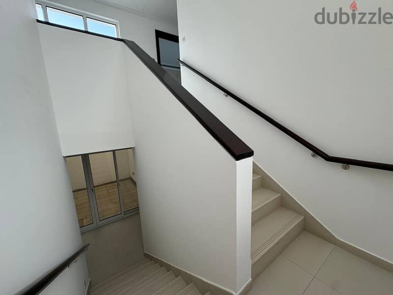 4 BR + 1 Cozy Villa with Maid’s Room in Al Mouj 7