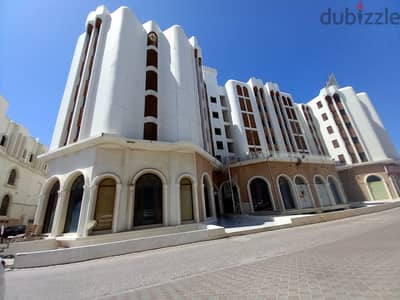 3 BR Spacious Flat in Khuwair – Service Road