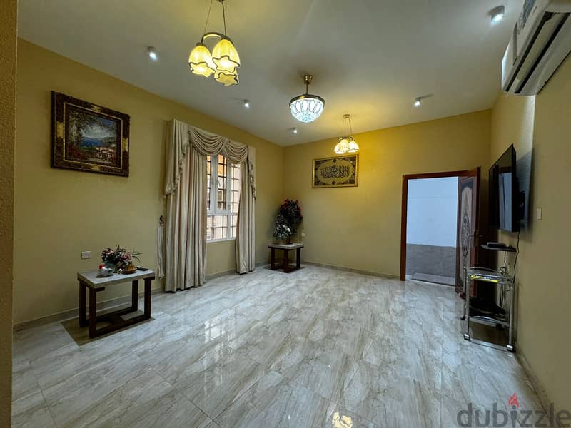 8BHK Villa with Lift for Rent in Al Amarat - PPV246 1