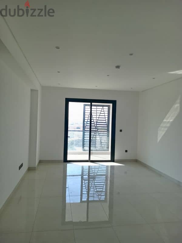 Freehold brandnew 2br apartment for sale in lagoonResidence in Al Mouj 0