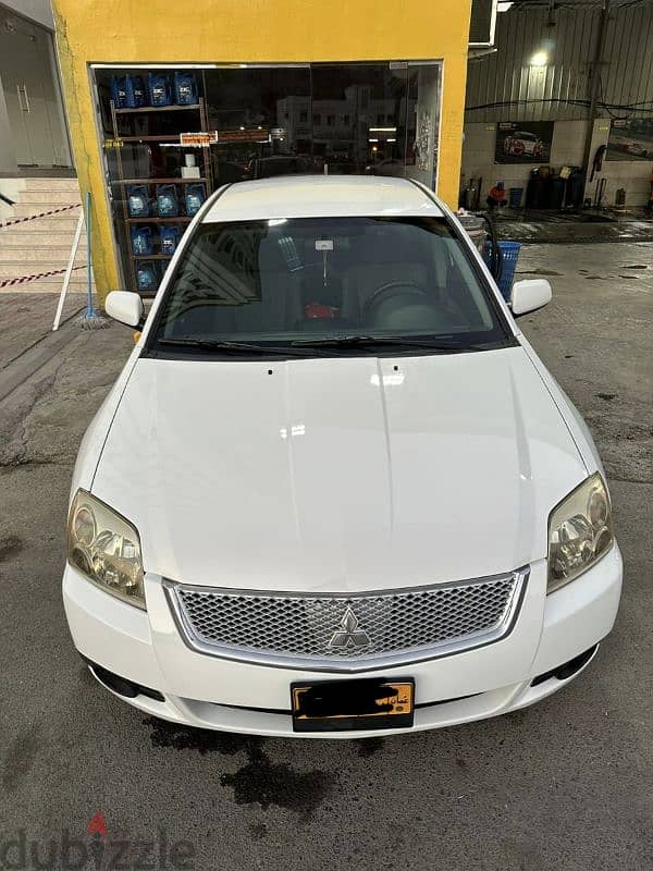 Mitsubishi Galant 2012 0