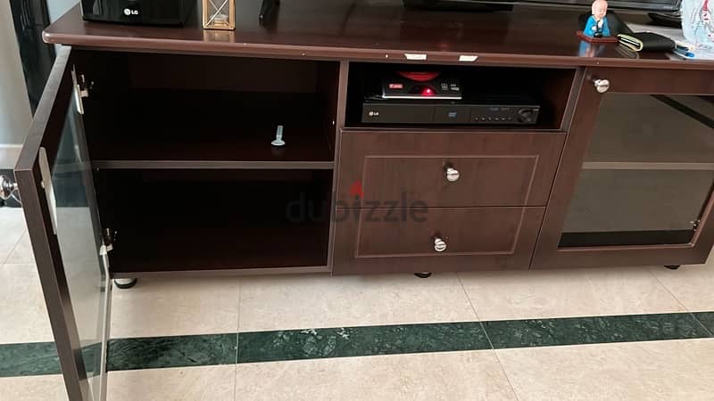 tv unit 1