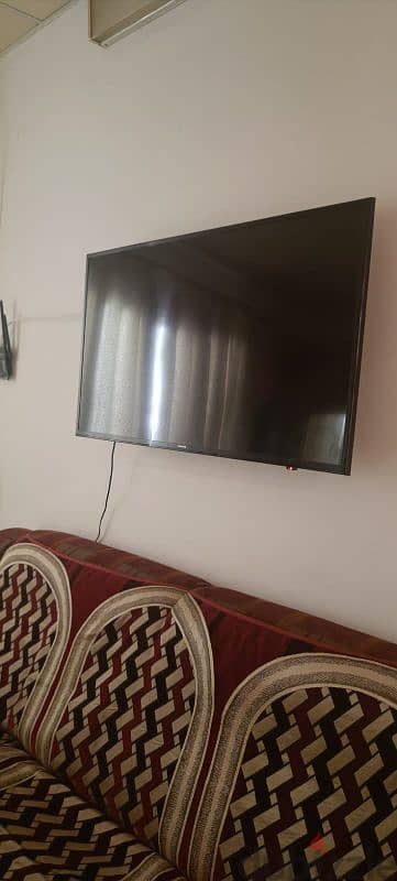 Samsung TV 44" 1