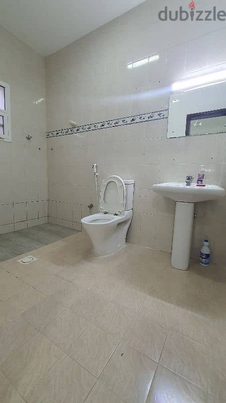 Furnished Single Studio Room Ground Floor Free Wifi Water Electricity 4