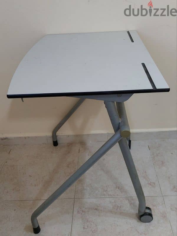 foldable study table with wheels 1