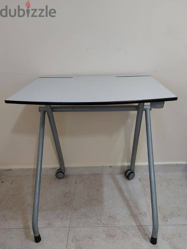 foldable study table with wheels 2