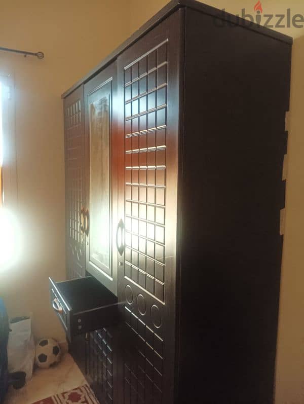 3 door cupboard with one side cabinet 1