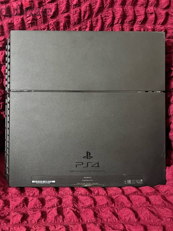 PS4 pro 2tb 3