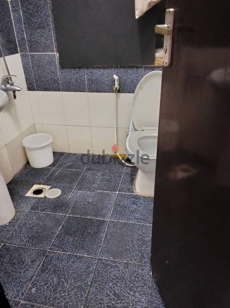 Room for rent alkhuwir 0