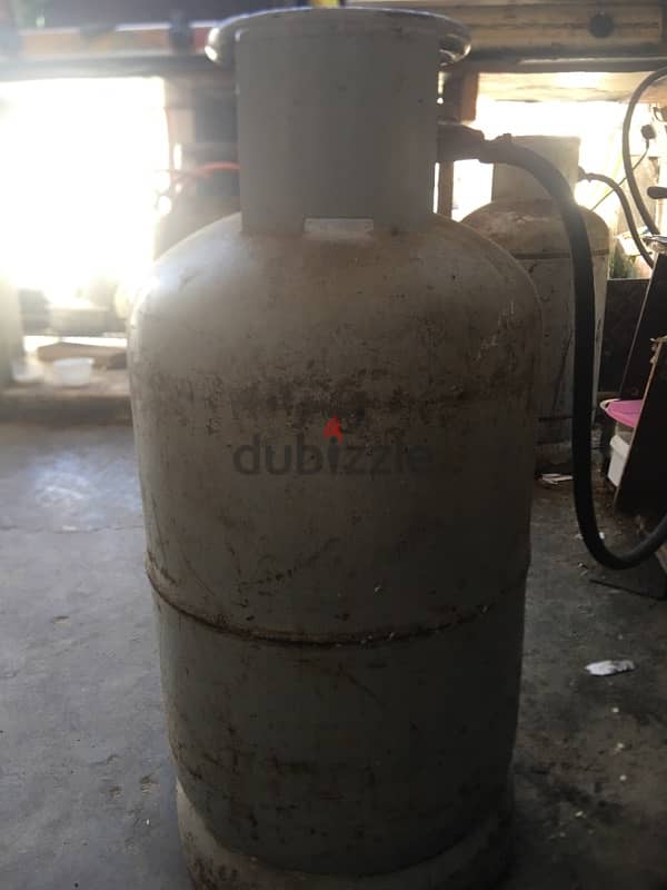 gas cylinder 0