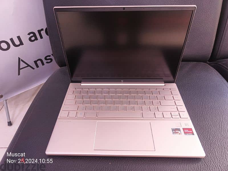 HP Pavilion Aero 0