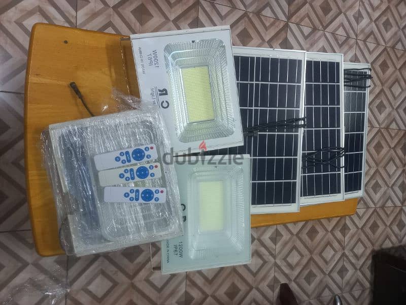 automatic solar light 3 pcs with panel and remote 5