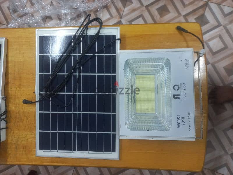 automatic solar light 3 pcs with panel and remote 6