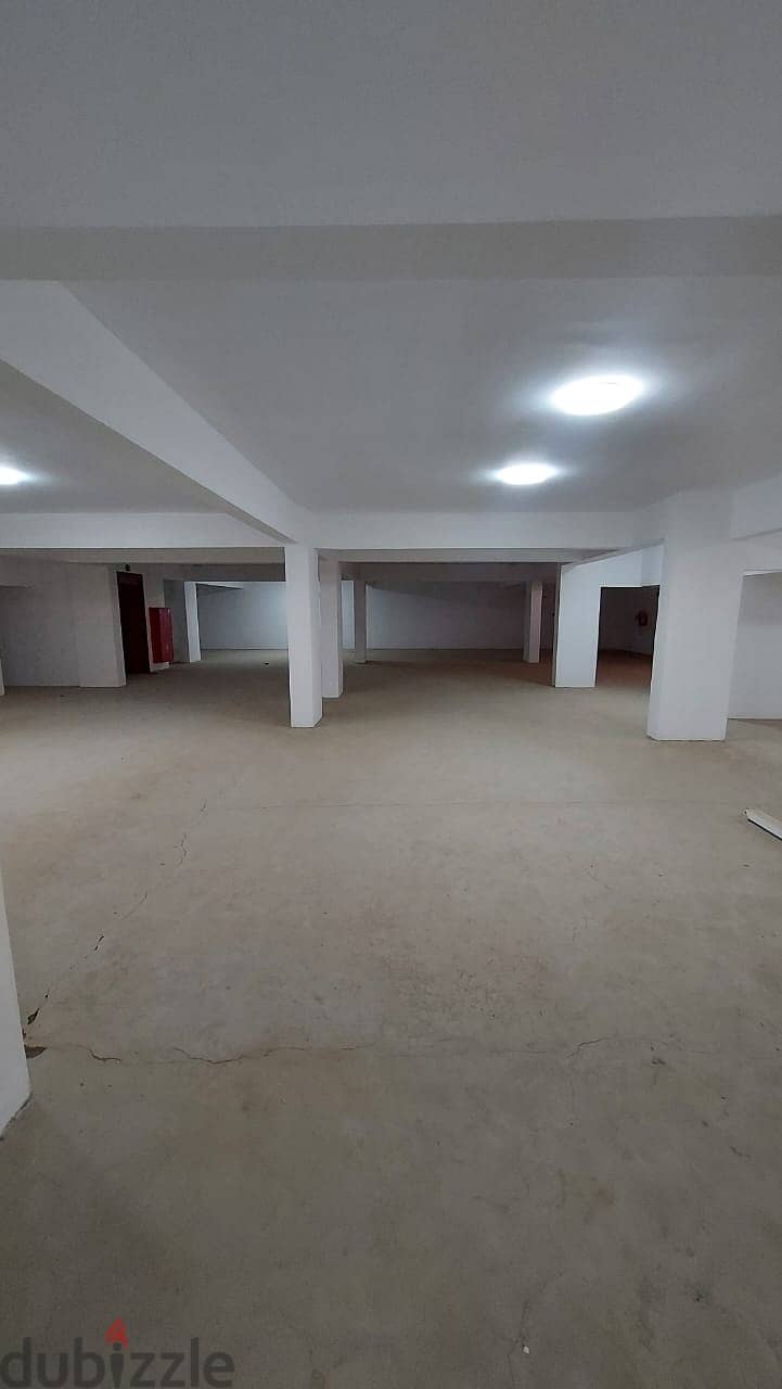 Ground floor warehouse for rent in Falaj Al-Awahi 0