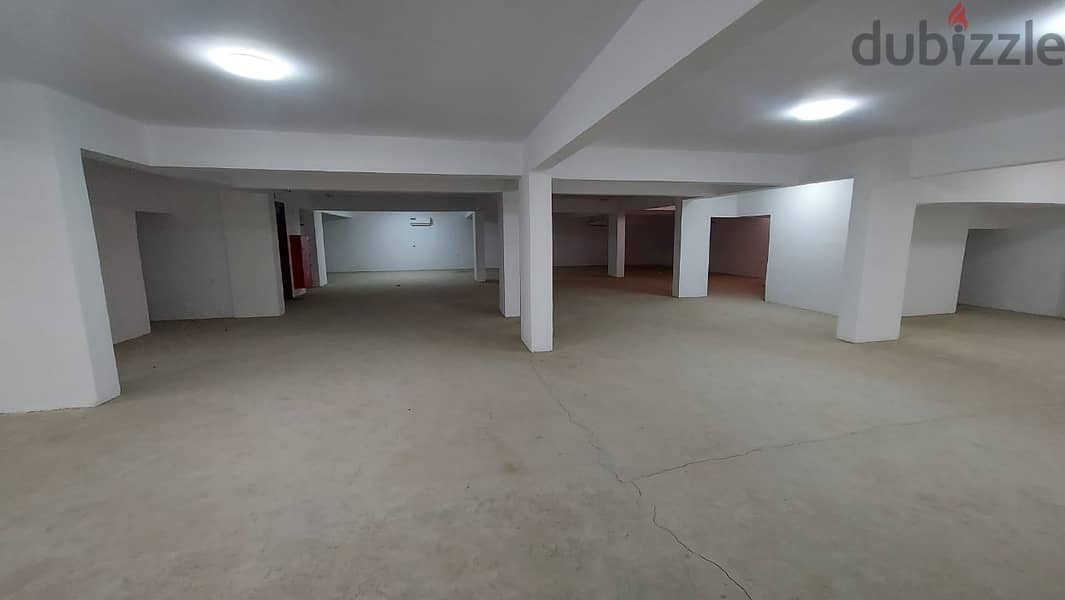 Ground floor warehouse for rent in Falaj Al-Awahi 5