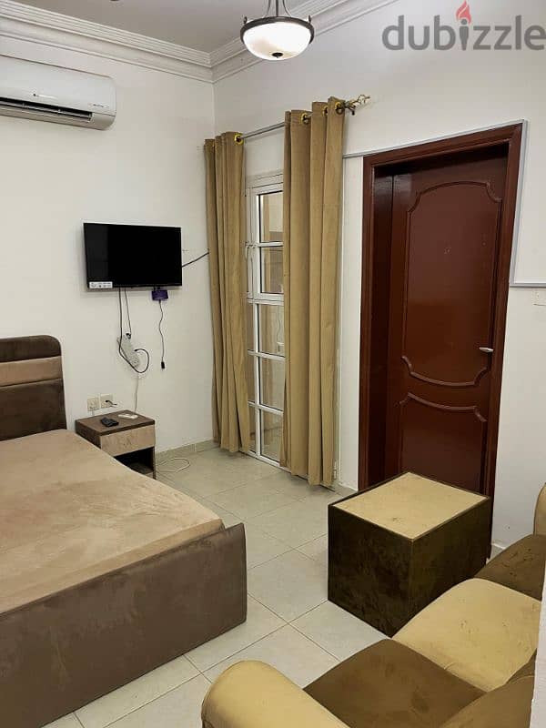 Studio bedroom with private bathroom and kitchen furnished Al-Azaiba 3