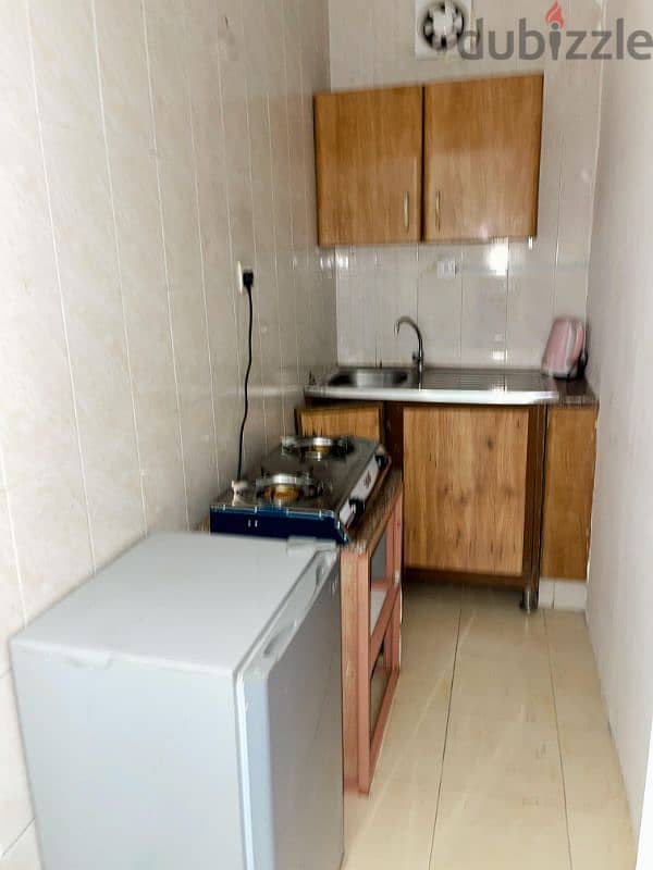 Studio bedroom with private bathroom and kitchen furnished Al-Azaiba 6