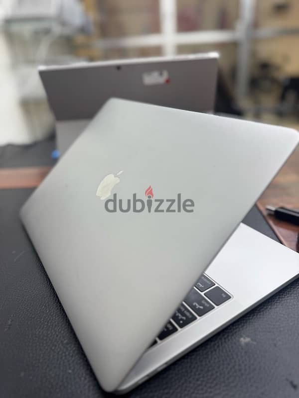 MacBook Pro 2017 with clean condition shop in Gobhra 2