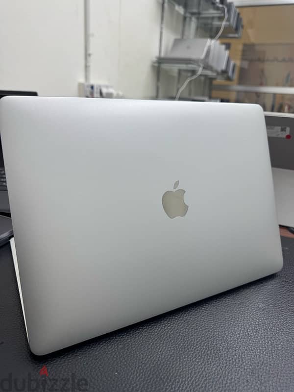 MacBook Pro 2017 with clean condition shop in Gobhra 4