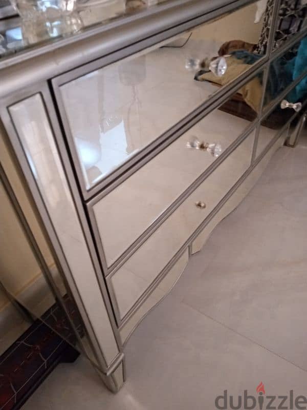 dressing table for sale 0