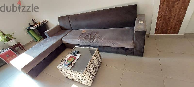 L shaped sofa and teapoy 3