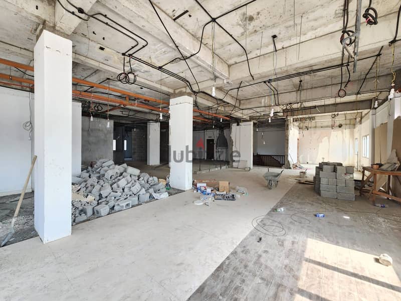 900 SQM Prime Showroom Space For Rent in Ghubrah North PPC111 4