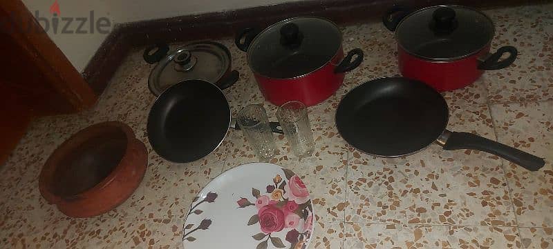 Cook Ware set,Mixer grinder, Clay pot,Glasses & Fiber plate. 1