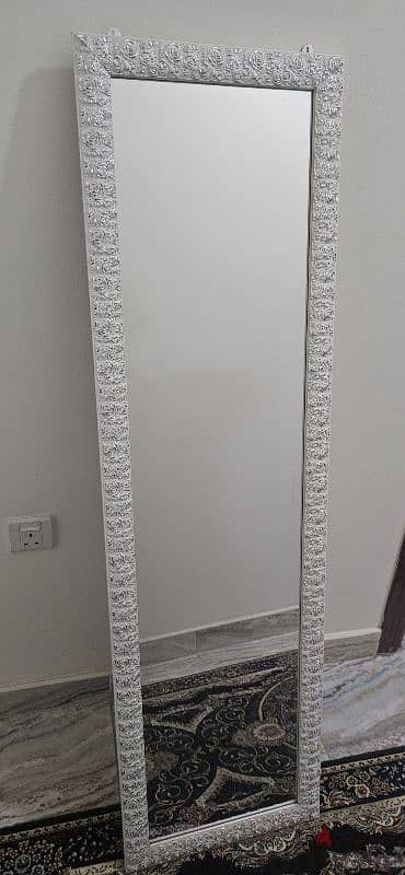 Wall fit mirror 0